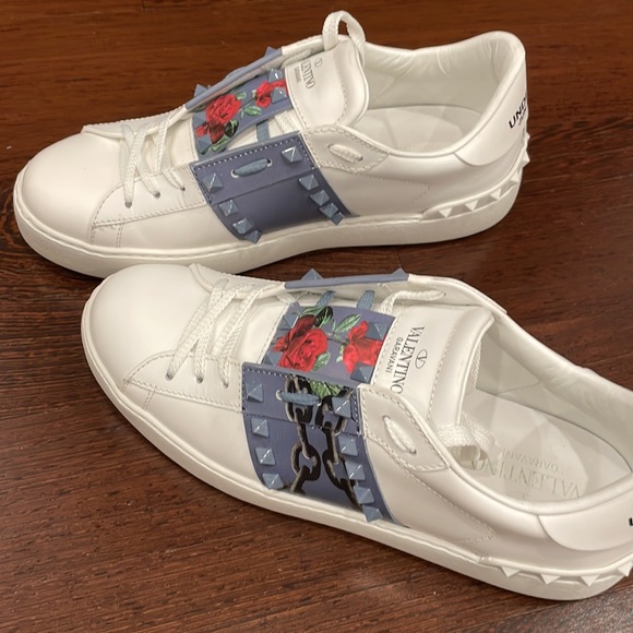 Valentino Garavani sneakers. Authentic - Picture 1 of 12